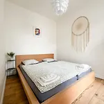 Διαμέρισμα S Velkou Terasou A Balkonom V Centre Mesta! Μπρατισλάβα