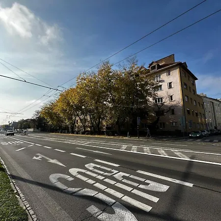 S Velkou Terasou A Balkonom V Centre Mesta! Апартаменты