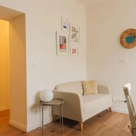 S Velkou Terasou A Balkonom V Centre Mesta! * Братислава