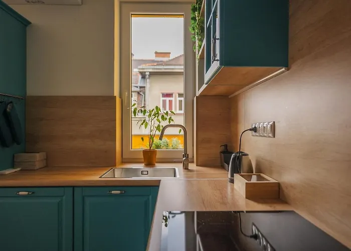 Apartman S Velkou Terasou A Balkonom V Centre Mesta!