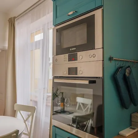 S Velkou Terasou A Balkonom V Centre Mesta! * 브라티슬라바